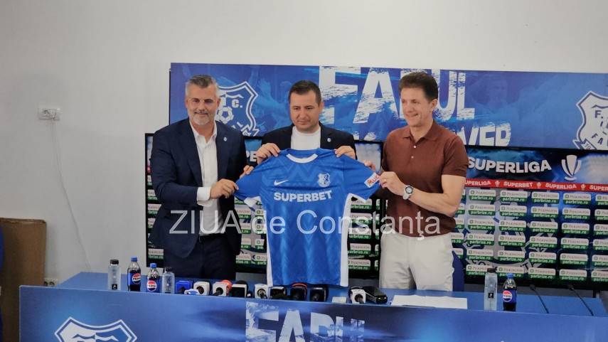 Tiberiu Curt (stânga), Ianis Zicu (centru), Gică Popescu (dreapta)