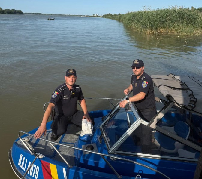 Polițiștii de frontieră Florin și Andrei, Sursa foto: Facebook/Garda de Coastă