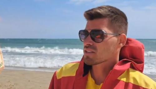 Cod Galben de vânt la Constanța VIDEO. A fost arborat stegul roșu! Salvamarii fac un apel pentru cei care vin la plajă 