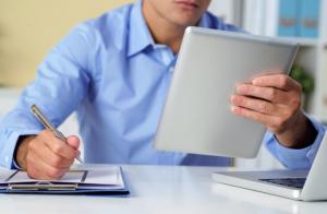 Guvernul Bolojan pregătește reforme majore pentru digitalizarea și eficientizarea administrației publice (DOCUMENTE)