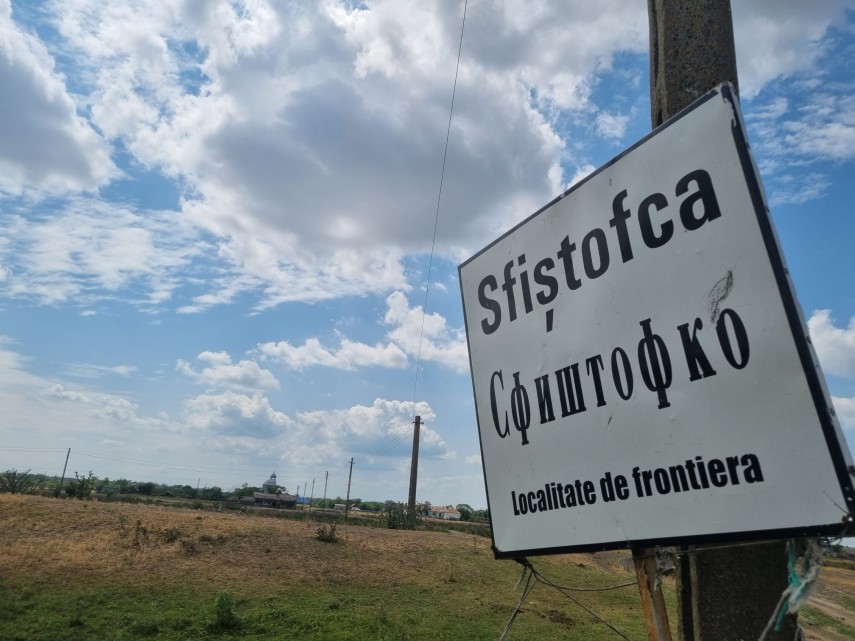 Satul aproape pustiu