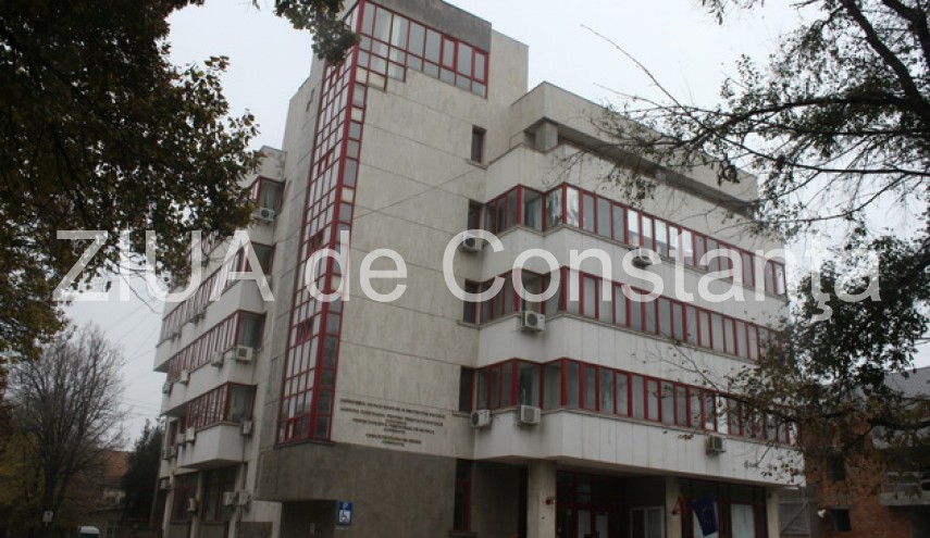 Greva spontana a angajatilor de la Casa Judeteana de Pensii Constanta