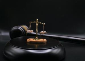 Instanța menține controlul judiciar pentru fostul președinte al CJ Vaslui, Dumitru Buzatu, judecat pentru luare de mită