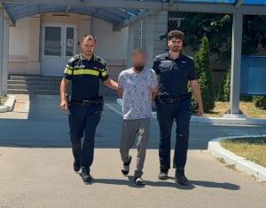 VIDEO Bărbat din Băneasa, județul Constanța, reținut după ce și-a agresat mama și a încălcat ordinul de protecție