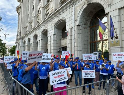 FOTO-VIDEO. Sindicaliștii de la Apele Române, în stradă!   