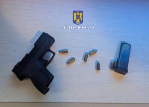 FOTO+VIDEO Bărbat reținut după ce a fost prins cu armă letală deținută ilegal, în Constanța