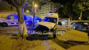 Știri Constanța FOTO+VIDEO. LIVE. O ambulanță a fost implicată într-un accident la intersecția străzilor Mircea cel Bătrân cu Nicolae Iorga      