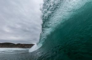 MAE Oceania – Risc de tsunami și curenți puternici în zonele de coastă 