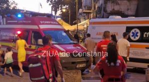 FOTO-VIDEO. Mobilizare de forțe în centrul vechi al Constanței! Un bărbat amenință că se aruncă de pe clădirea fostului hotel BTT 