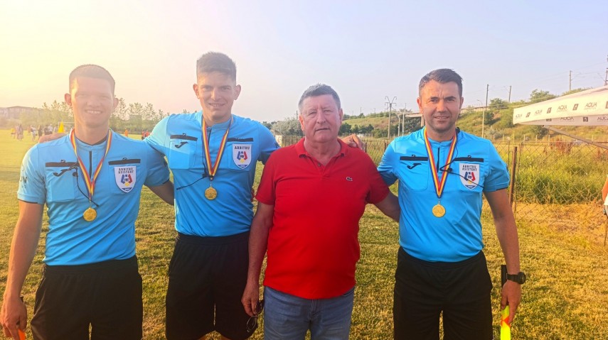 Cavalerii fluierului care au oficiat la partida Victoria Cumpăna - CS Lumina 3-2, din Cupa României, faza județeană (2025/2026): arbitru de centru - George Moșoiu (Liga 3), arbitri de margine - Alexandru Filip (Liga 1), Marian Carson (Liga 2), supervizor - Ioan Gheorghică (președintele Comisiei Județene de Arbitri). Sursa foto: Facebook (AJF Constanța)