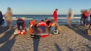 FOTO+VIDEO Litoralul românesc, marcat de două tragedii în aceeași zi Bărbatul scos din apă la Olimp a decedat, la scurt timp după incidentul fatal din Saturn    