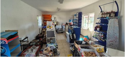 Licitatii Constanta:  Mobilier si un autoturism, scoase la vanzare in urma falimentului unei societati (DOCUMENT)