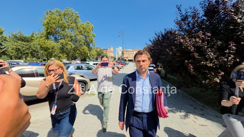 foto video primarul municipiul mangalia cristian radu la curtea de apel constanta afla daca ramane sua foto video primarul municipiul mangalia cristian radu la curtea de apel constanta afla daca ramane sua