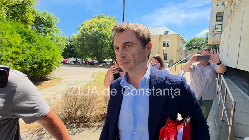 foto video primarul municipiul mangalia cristian radu la curtea de apel constanta afla daca ramane sua foto video primarul municipiul mangalia cristian radu la curtea de apel constanta afla daca ramane sua