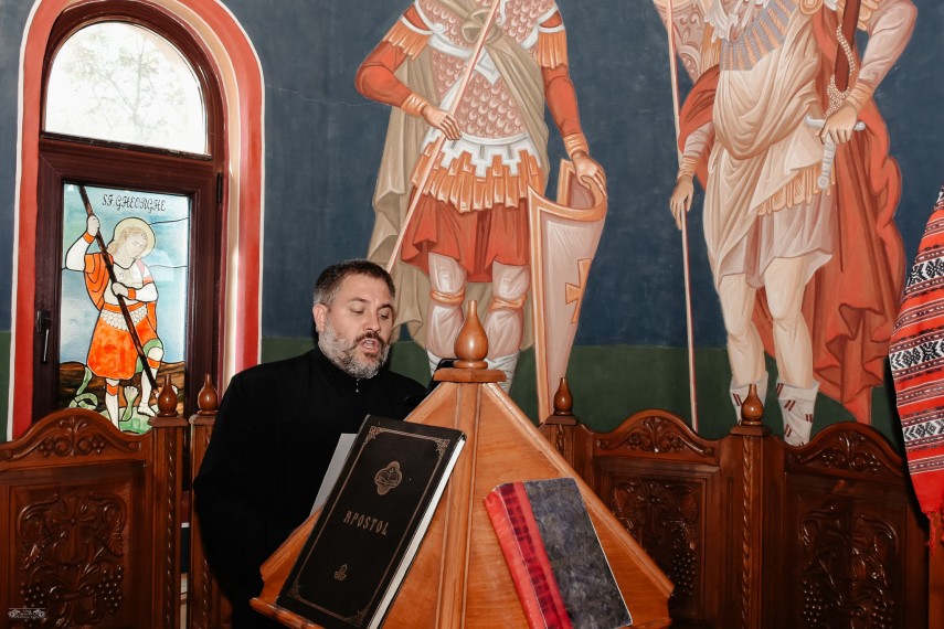 foto credinciosii din tulcea s au adunat la parastasul mitropolitului antonie plamadeala 909889 foto credinciosii din tulcea s au adunat la parastasul mitropolitului antonie plamadeala 909889