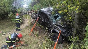 FOTO Bărbat decedat într-un accident rutier în județul Argeș! Victima, găsită după mai multe ore de la producerea evenimentului rutier