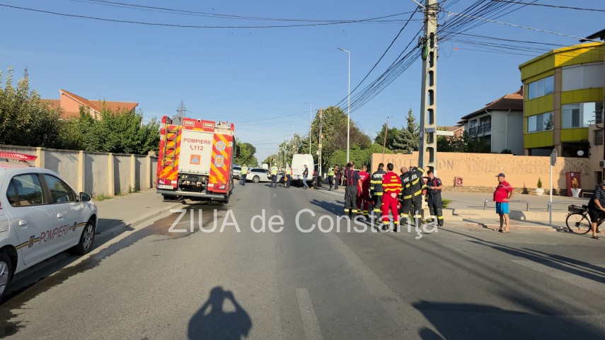 stiri constanta live update foto video accident rutier intre un microbuz si autoturism la iesire din