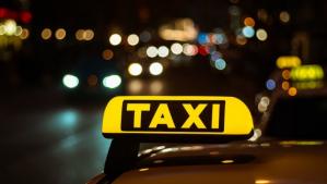 Activitățile de transport în regim taxi din zona aeroporturilor, luate la control