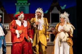 Teatrul  „Căluțul de Mare” Constanța Spectacolul „Cei trei purceluși” este sold out! Rezervă locuri pentru „Motanul încălțat”