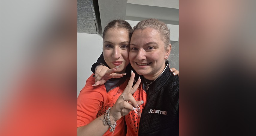 Bianca Mei-Roșu și antrenoarea Anamaria Sebe. Sursa foto: Facebook (CSM Constanța)