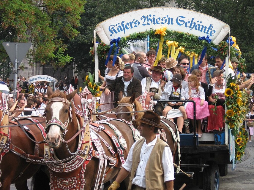 Oktoberfest, Germania. Foto - Wikipedia