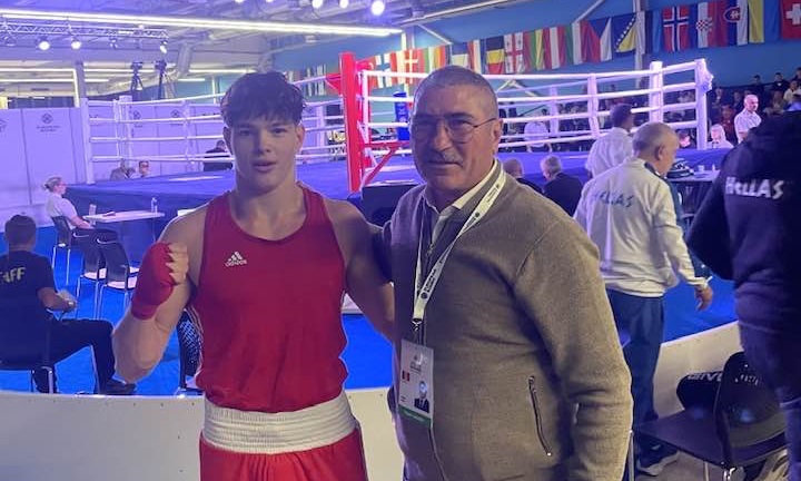 Daniel Grigorie și Vasile Cîtea, președintele Federației Române de Box. Sursa foto: Facebook (Vasile Cîtea)