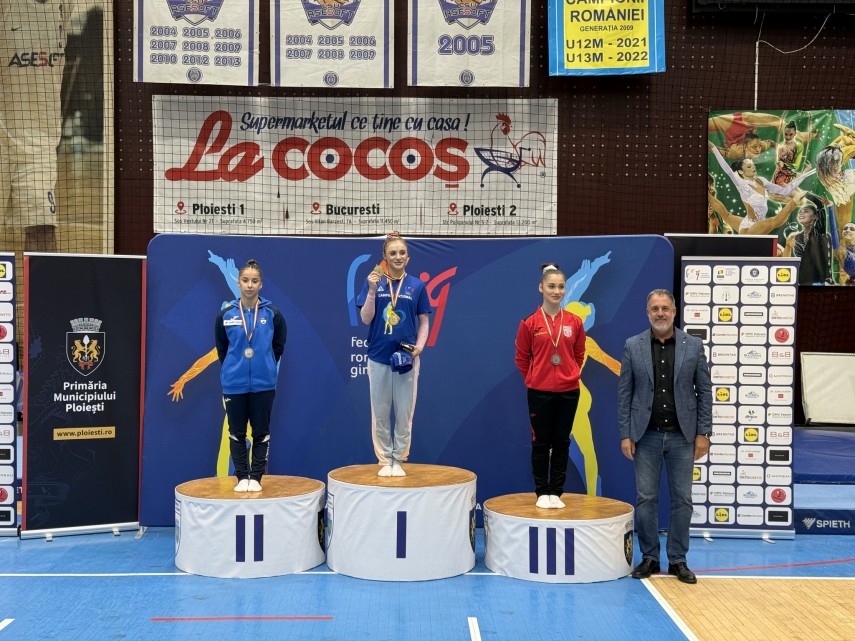 Sabrina Maneca Voinea, pe locul întâi. Sursa foto: Facebook (Federația Română de Gimnastică)