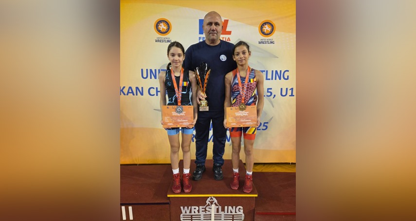 Luiza Toroancă- Damian, Alexia Gavrilă și antrenorul Vasile Vicol. Sursa foto: Facebook (Vasile Vicol)