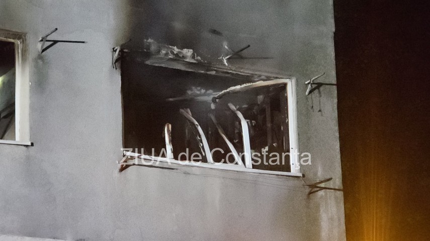 foto video incendiu violent intr un bloc din zona tomis nord din constanta o victima resuscitata mai