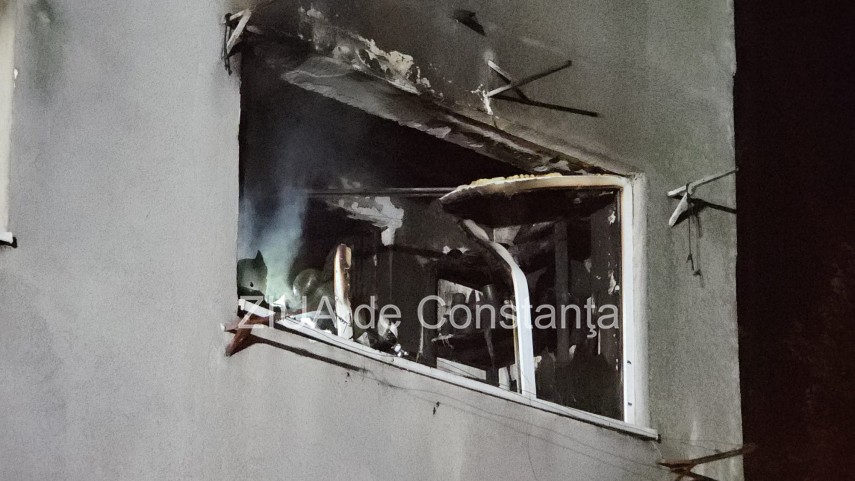 foto video incendiu violent intr un bloc din zona tomis nord din constanta o victima resuscitata mai