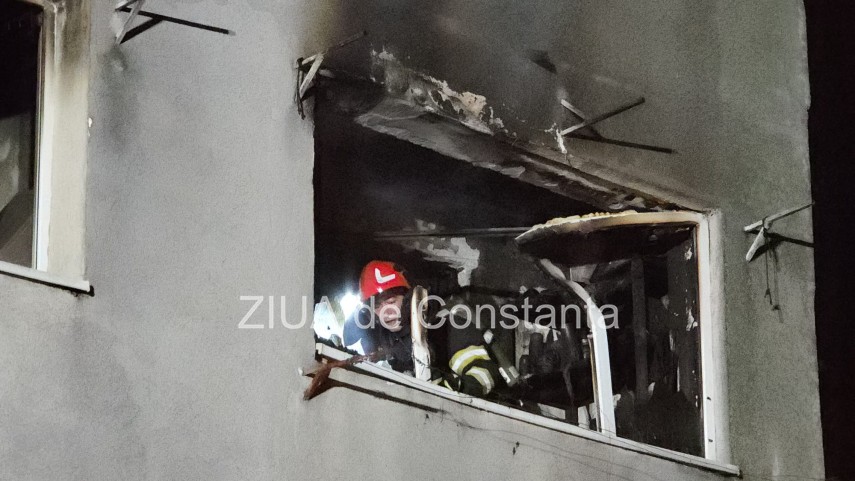 foto video incendiu violent intr un bloc din zona tomis nord din constanta o victima resuscitata mai