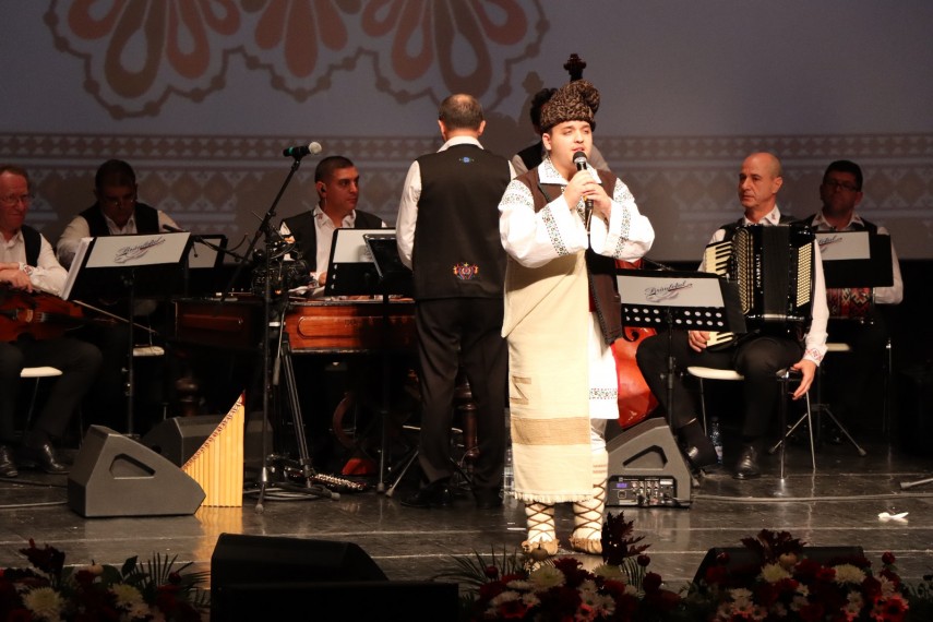 centrul teodor t burada constanta festivalul dan moisescu si a desemnat laureatii trofeul festivalului
