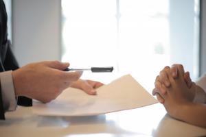 Schimbări majore în structura Gurmandescu SRL din Constanța! Doi asociați se retrag
