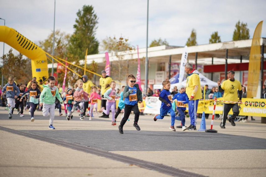 cine a urcat pe podium la crosul ovidio running for peace constanta 2025 particopoanti de toate varstele cine a urcat pe podium la crosul ovidio running for peace constanta 2025 particopoanti de toate varstele