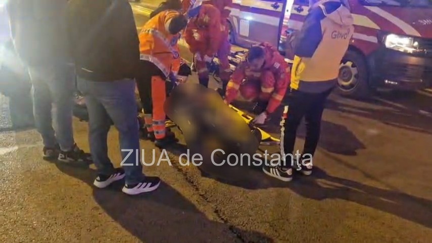 stiri constanta foto video accident rutier intre un autoturism si un scuter condus de un livrator de stiri constanta foto video accident rutier intre un autoturism si un scuter condus de un livrator de