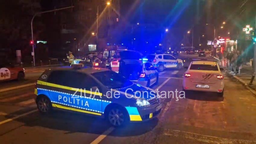 stiri constanta foto video accident rutier intre un autoturism si un scuter condus de un livrator de stiri constanta foto video accident rutier intre un autoturism si un scuter condus de un livrator de