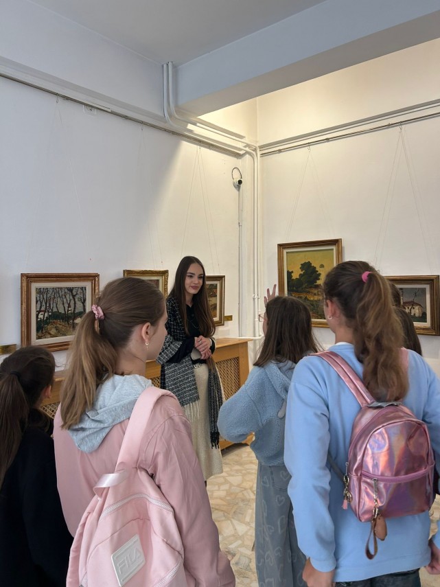 foto atelier de creatie la muzeul de arta constanta cu elevii de la scoala gimnaziala nr 8 scoala gimnaziala foto atelier de creatie la muzeul de arta constanta cu elevii de la scoala gimnaziala nr 8 scoala gimnaziala