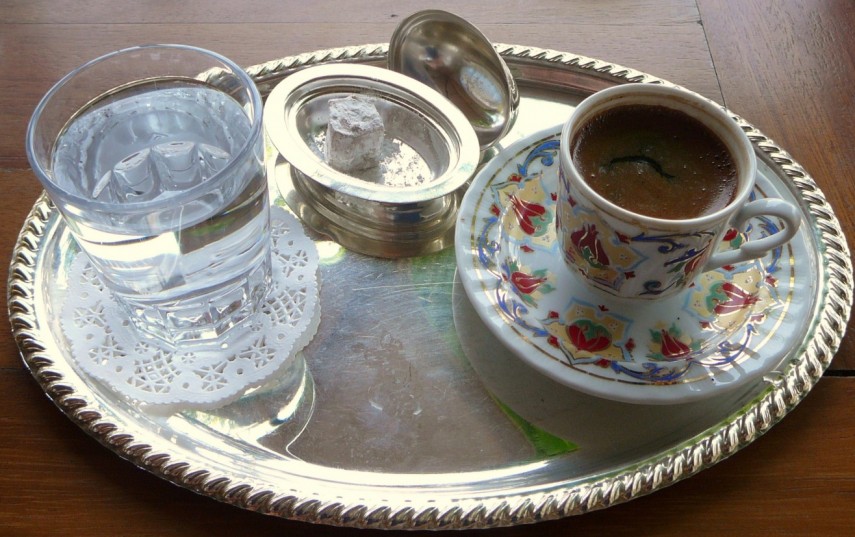 Cafea turcească și rahat turcesc, Sursa foto: Wikipedia