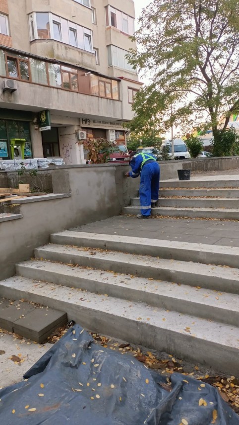 foto lucrari de reparatii in zonele delfinariu si boema din constanta 916153 foto lucrari de reparatii in zonele delfinariu si boema din constanta 916153