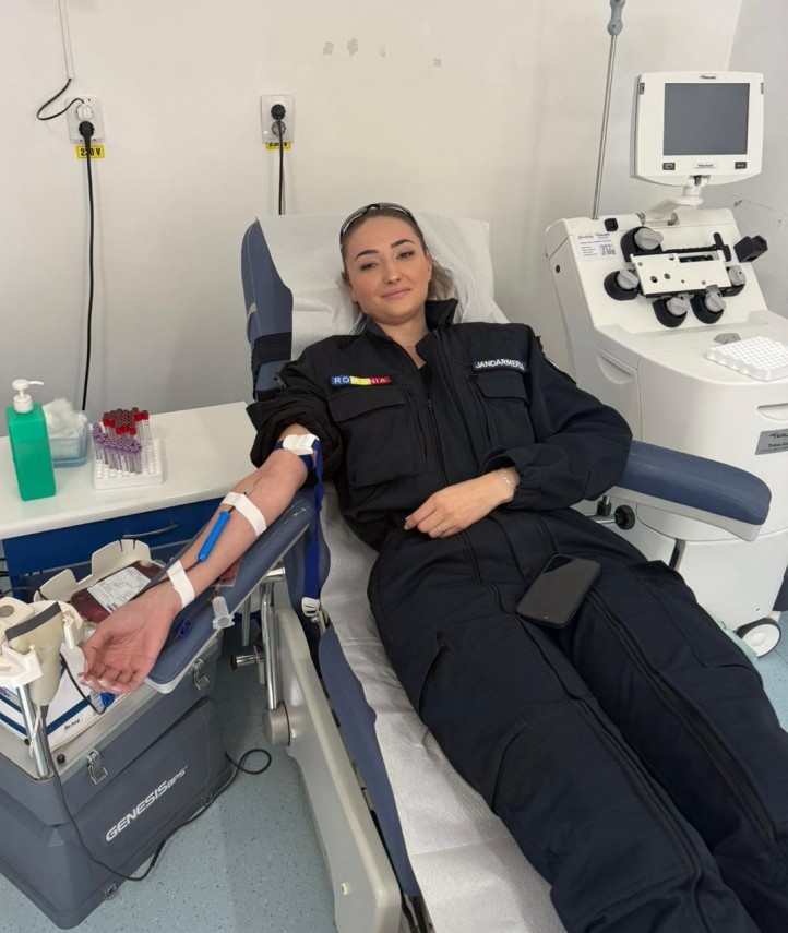 foto gest umanitar al jandarmilor din constanta impreuna putem face sangele dar si binele sa circule foto gest umanitar al jandarmilor din constanta impreuna putem face sangele dar si binele sa circule