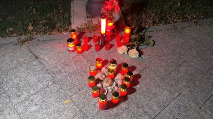 foto video mars de comemorare la constanta la 10 ani de la colectiv oamenii cer in continuare adevar foto video mars de comemorare la constanta la 10 ani de la colectiv oamenii cer in continuare adevar