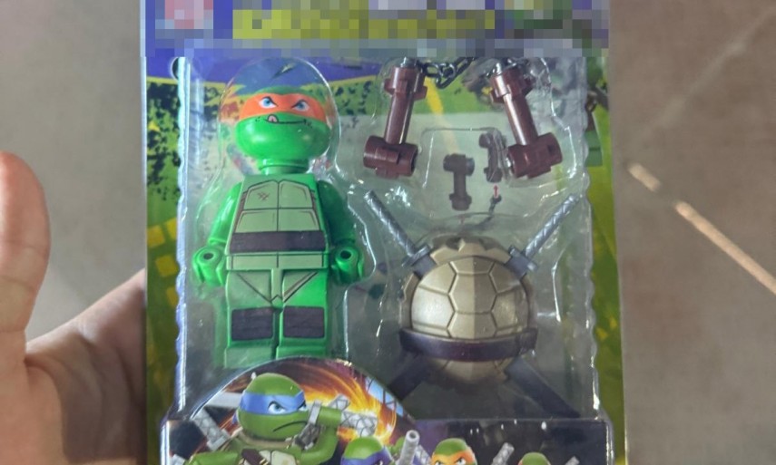 foto peste 5 000 de jucarii contrafacute descoperite in portul constanta 916365 foto peste 5 000 de jucarii contrafacute descoperite in portul constanta 916365