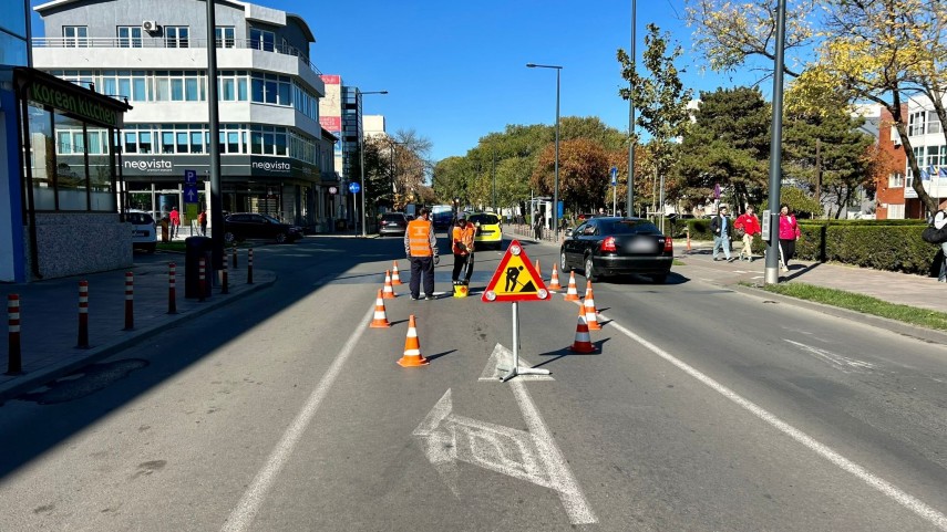 stiri constanta foto trecerea de pietoni de pe strada mircea cel batran din dreptul umc se desfiinteaza stiri constanta foto trecerea de pietoni de pe strada mircea cel batran din dreptul umc se desfiinteaza