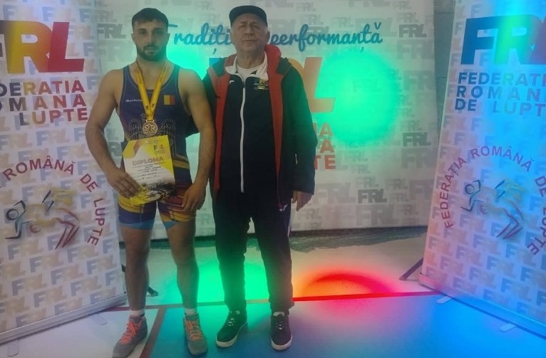 Nicolae Boantă și antrenorul Gheorghe Grigore. Sursa foto: CS Farul Constanța