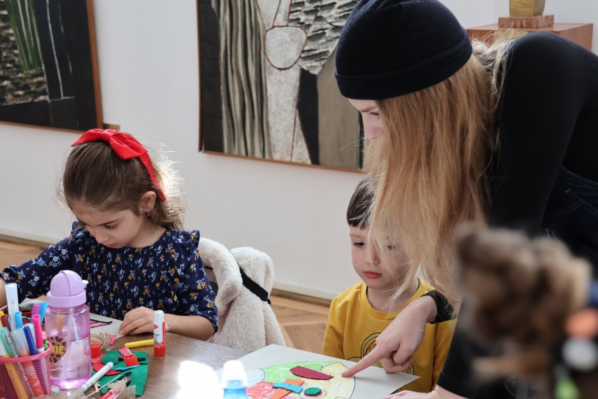 foto aleriere creative la muzeul de arta constanta copiii au realizat masti inspirate din arta africana foto aleriere creative la muzeul de arta constanta copiii au realizat masti inspirate din arta africana