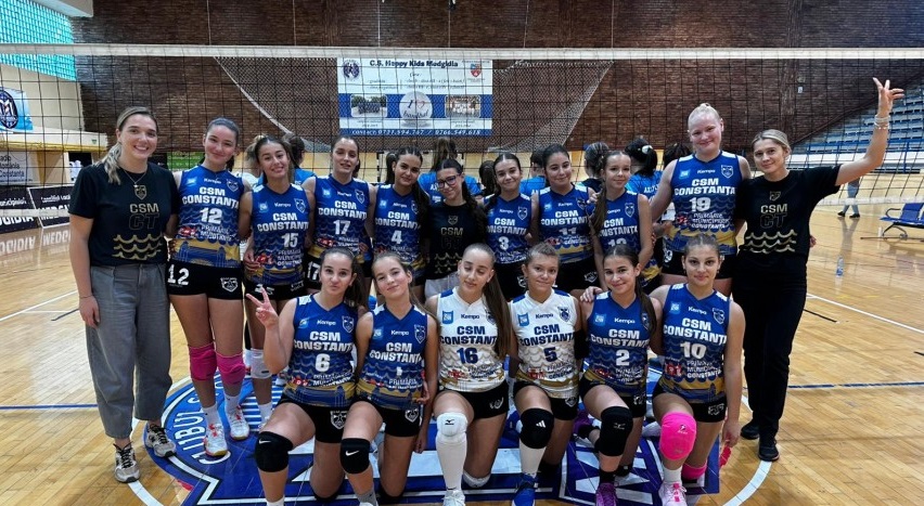Echipa feminină de speranțe a CSM Constanța. Sursa foto: Facebook (CSM Constanța Volei)