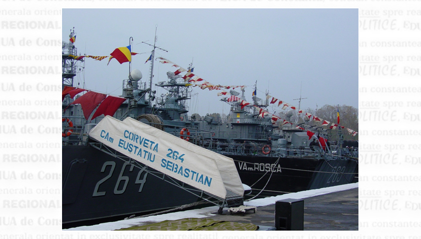 10 noiembrie 2005. NaveleDivizionului 50 Corvete Mangalia pregătitesă-șiîntâmpineoaspeții. Foto: Leonard Mocanu