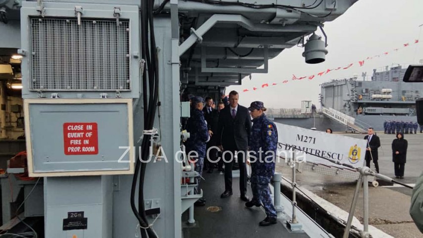 live eveniment in portul militar foto video noul vanator de mine intrat in flota fortelor navale romane live eveniment in portul militar foto video noul vanator de mine intrat in flota fortelor navale romane