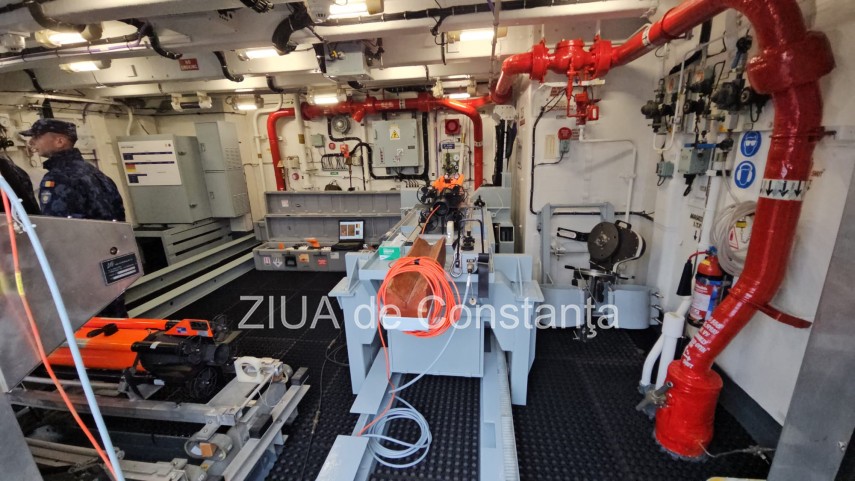 live eveniment in portul militar foto video noul vanator de mine intrat in flota fortelor navale romane live eveniment in portul militar foto video noul vanator de mine intrat in flota fortelor navale romane