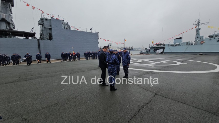live eveniment in portul militar foto video noul vanator de mine intrat in flota fortelor navale romane live eveniment in portul militar foto video noul vanator de mine intrat in flota fortelor navale romane
